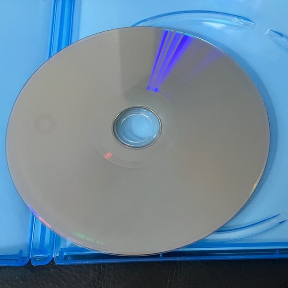 The Hitman's Bodyguard Blu-ray with Ryan Reynolds & Samuel Jackson - Picture 8 of 8